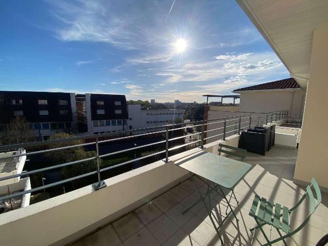 location 5 pièces meublée de 130 m² à Toulouse
