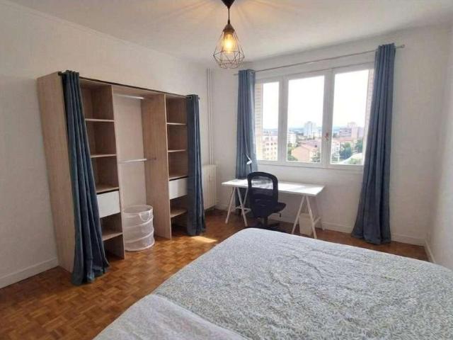 location 5 pièces meublée de 65 m² à Villeurbanne