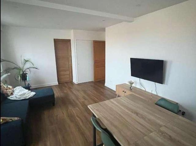 location 5 pièces meublée de 75 m² à Dijon