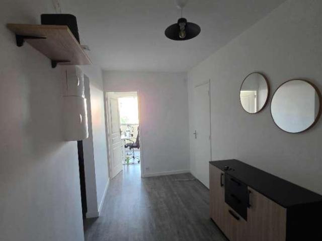 location 5 pièces meublée de 85 m² à Cergy