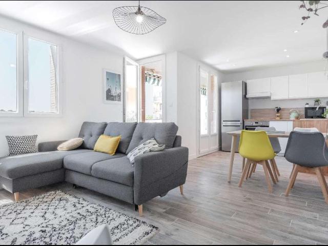 location 5 pièces meublée de 80 m² à Avignon