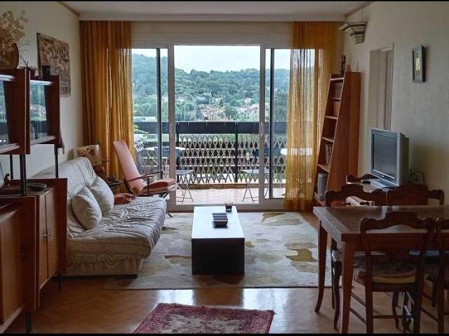 location 5 pièces meublée de 90 m² à Gif sur Yvette