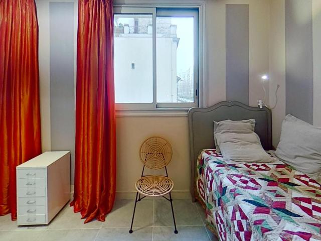 Location 62 Boulevard Flandrin Paris 75116 Studio T1 Meublé 825 €CC Plusse