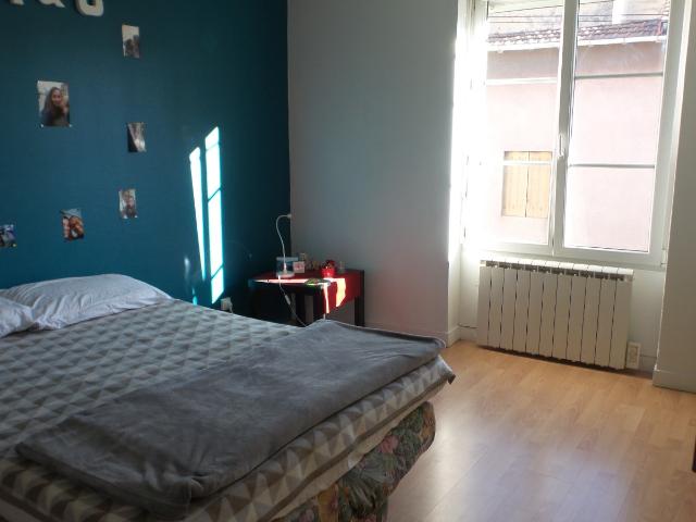 LOCATION 69310 PIERRE BENITE APPARTEMENT T2 EN DUPLEX 51.90m2 PROCHE TRANSPORTS