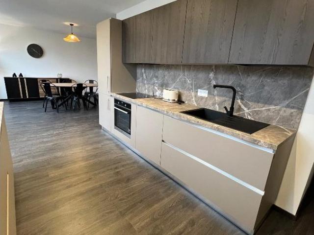 location 6 pièces meublée de 147 m² à Chambéry