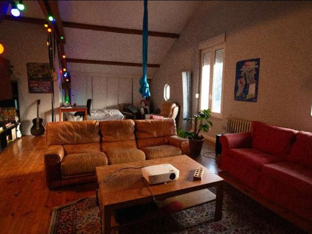 location 6 pièces meublée de 180 m² à Toulouse