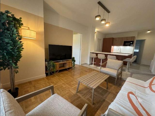 location 6 pièces meublée de 105 m² à Villeurbanne