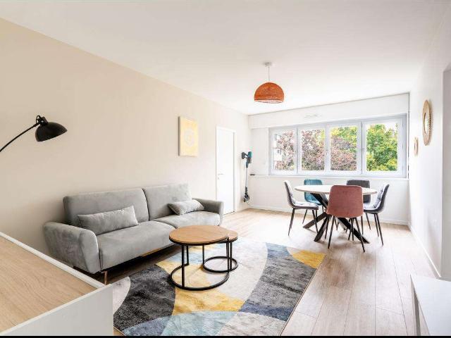 location 6 pièces meublée de 110 m² à Orvault