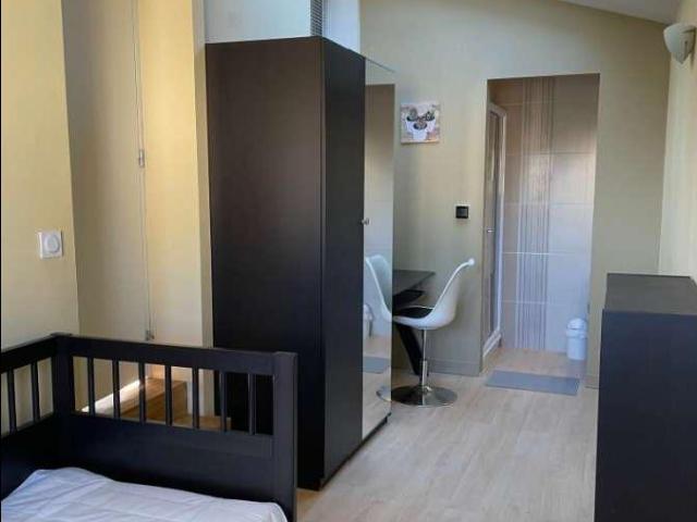 location 6 pièces meublée de 120 m² à Bègles