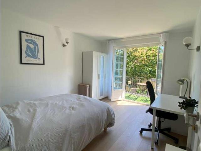 location 6 pièces meublée de 124 m² à Valence