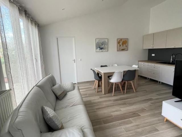 location 6 pièces meublée de 94 m² à Torcy