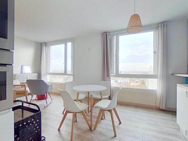 Location 79 RUE PHILIPPE FABIA Lyon 69008 Chambre 3 T4 Meublé 445 €CC Plusse