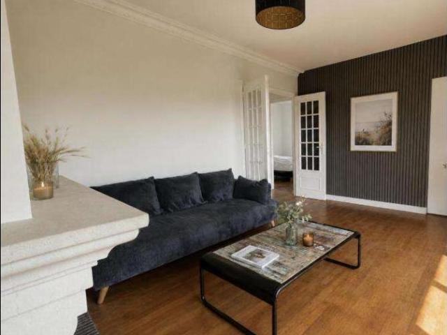location 7 pièces meublée de 150 m² à Rennes