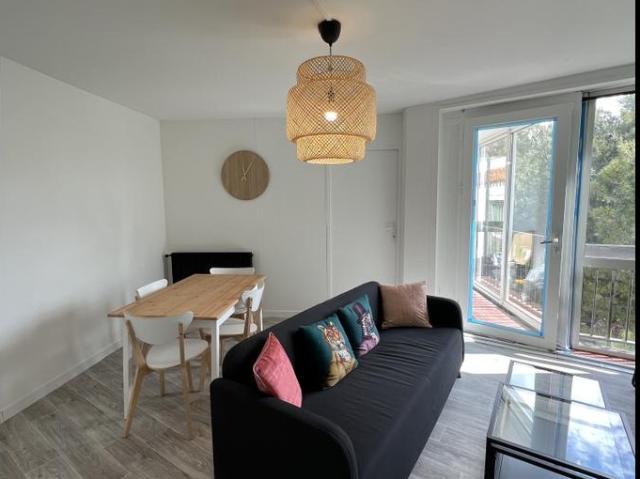 location 7 pièces meublée de 90 m² à Perpignan