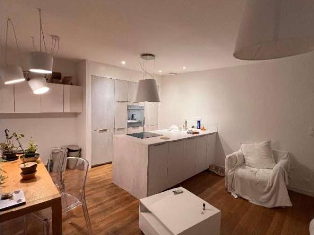 location 8 pièces meublée de 103 m² à Villeurbanne