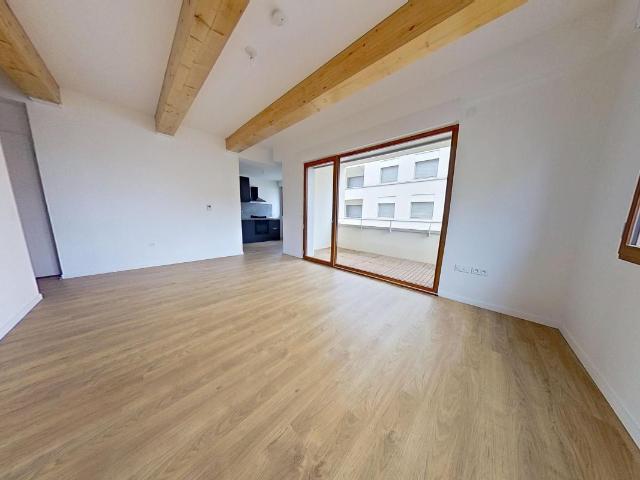 Location 8 rue du Docteur Socrate Saint Ouen sur Seine 93400 204 T3 Non meublé 1695.8 €CC Plusse