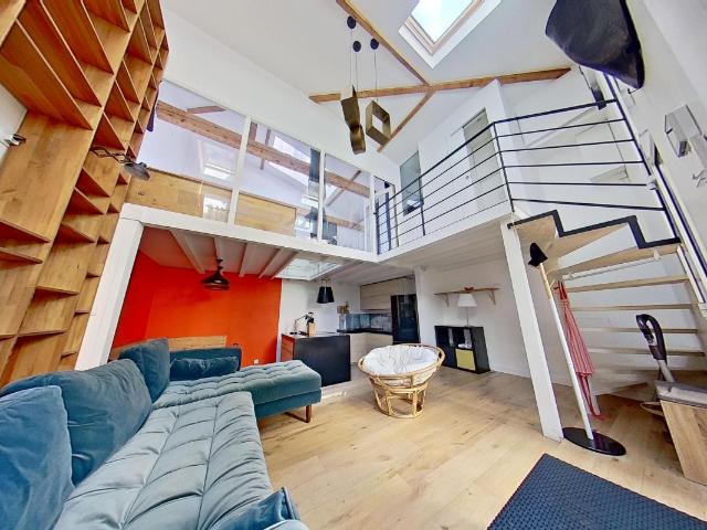 Location 99 boulevard de l'Hôpital Paris 75013 T2 Meublé 1890 €CC Plusse