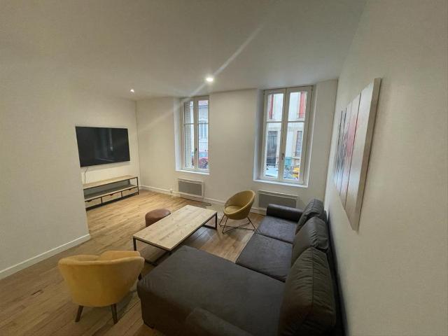 location 9 pièces meublée de 200 m² à Nancy
