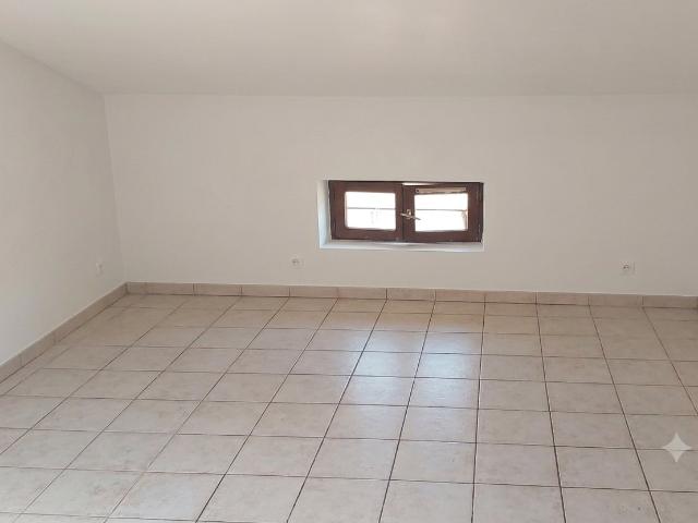 LOCATION 01600 TREVOUX APPARTEMENT DUPLEX T2 CENTRE VILLE ET PROCHES COMMERCES