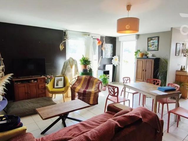 Location | 0 pièces | 84.3m²
