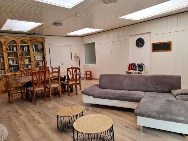 location 10 pièces meublée de 200 m² à Roubaix