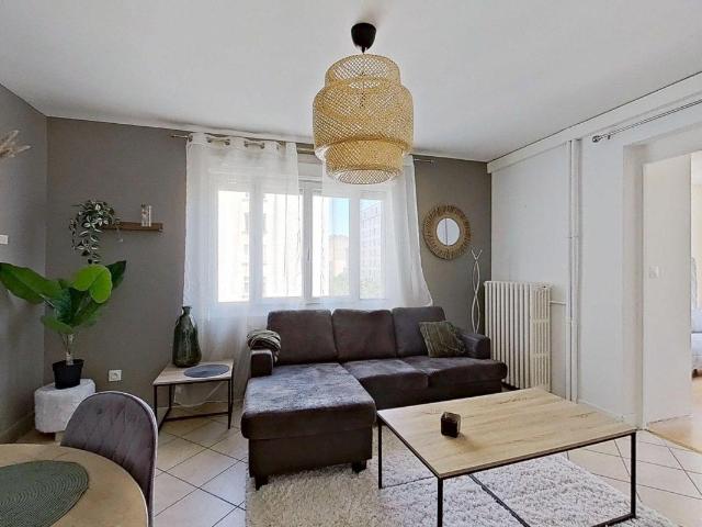 Location 131 Avenue Berthelot Lyon 69007 4eme etage T3 Meublé 1150 €CC Plusse