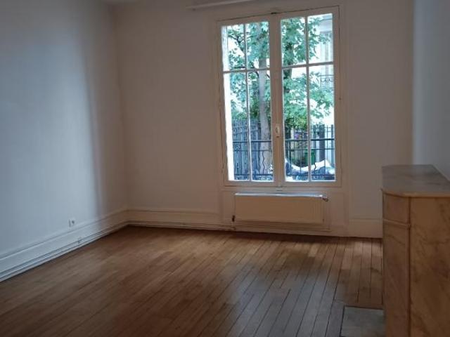 LOCATION 15 SQUARE DE CHATILLON 75014 PARIS