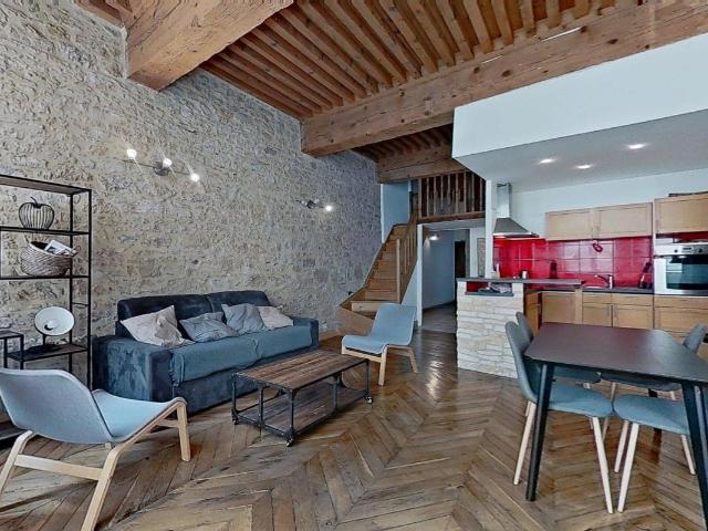 Location 16 rue Fernand Rey LYON 69001 T2 Meublé 1070 €CC Plusse