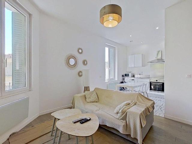 Location 32 rue Paul Cazeneuve Lyon 69008 T3 Meublé 990 €CC Plusse
