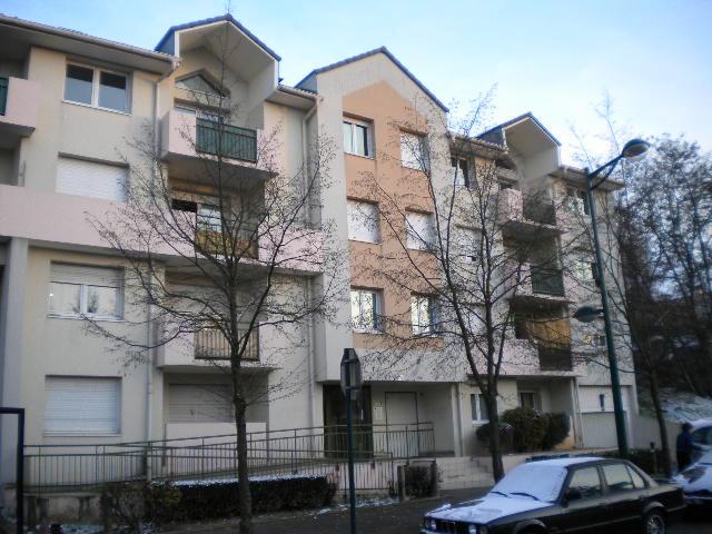 LOCATION 3 PIECES