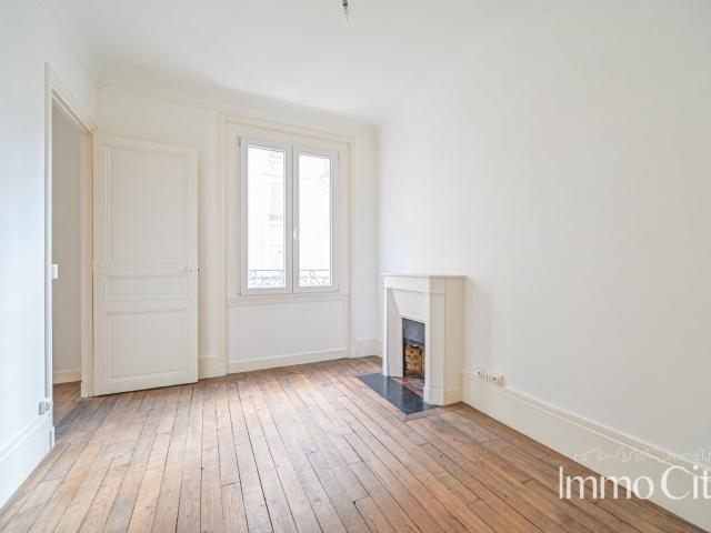 Location 3 pièces de 52m² en bon état ! Métro Les Gobelins ligne 7 3 pièces