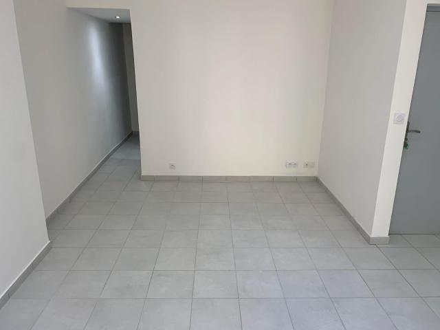 Location 3 pièces de 57 m2 à Marseille