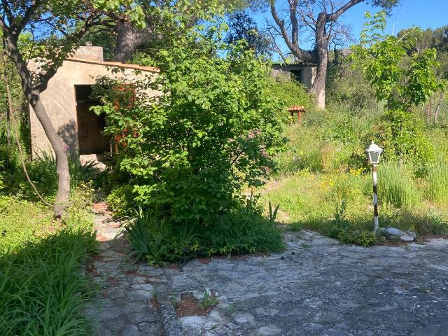 location 3 pièces meublée de 100 m² à Aubagne