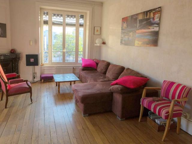 location 3 pièces meublée de 71 m² à Villeurbanne