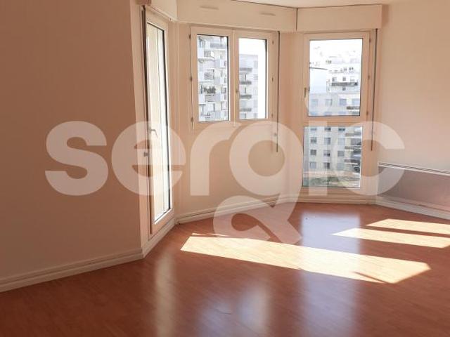 location t3 47 m² courbevoie 92400