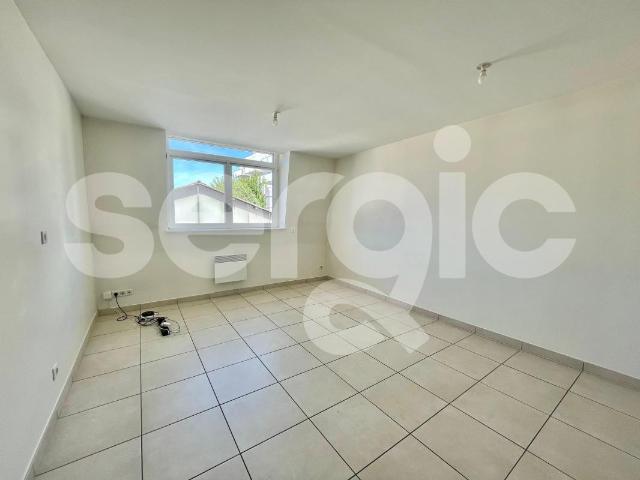 location t3 59 m² la madeleine 59110