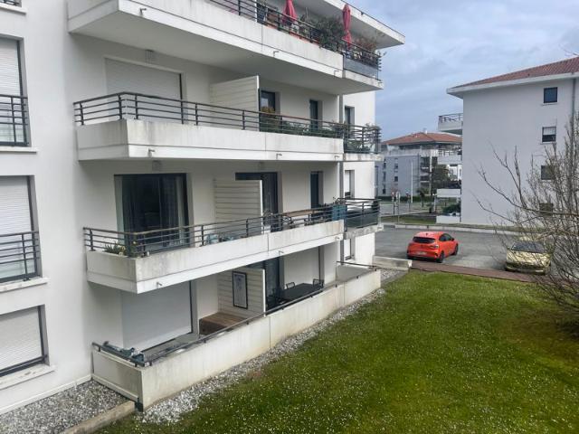 Location T3 66 m² à Bayonne 950 ¤ CC /mois