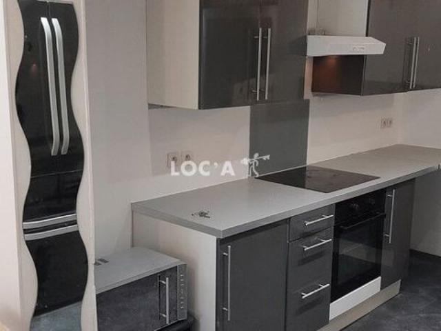 Location T3 85 m² à Lyon 3 1 260 ¤ CC /mois