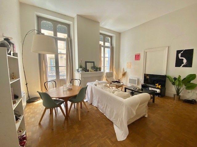 Location T3 de 65 m² Capitole proche Fermat avec petit balcon, 31