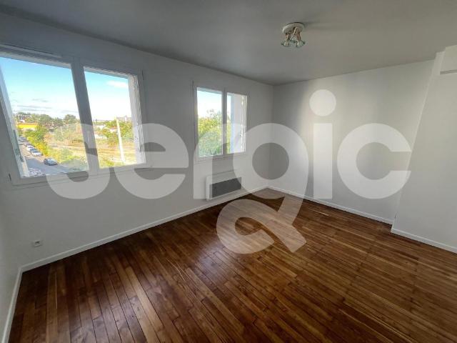 location t1 23 m² reze 44400