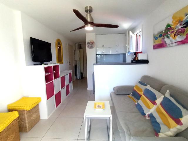 Location T1 bis meublé – 2 min de la plage – Aperçu mer – Parking privé | Grech Immobilier