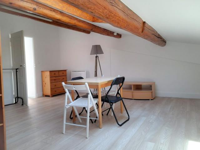 Location T1 meublé de 31 m2 proche Lycée d'Alzon/Gare et avenue Carnot