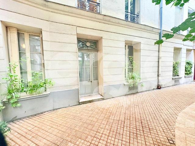 location t2 40 m² paris 75116