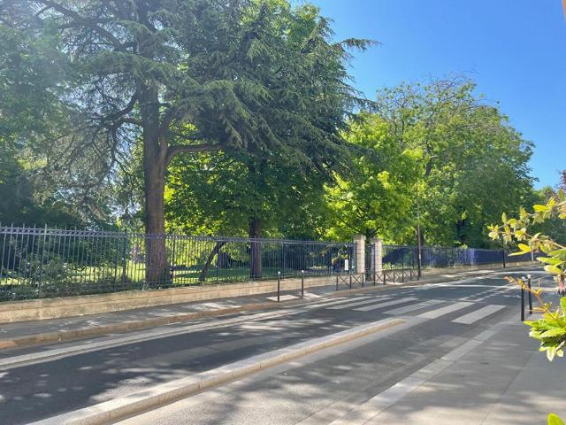 location t2 47 m² paris 75014