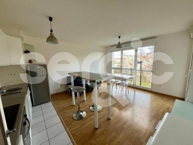 location t2 44 m² amiens 80000