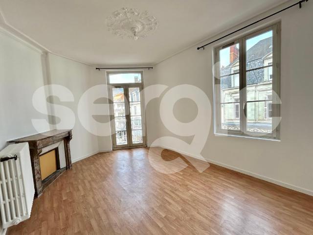 location t2 44 m² angers 49100