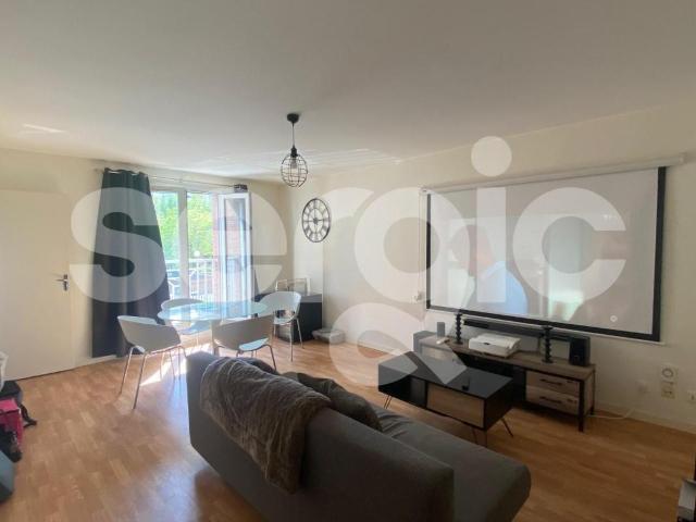 location t2 52 m² lille 59800