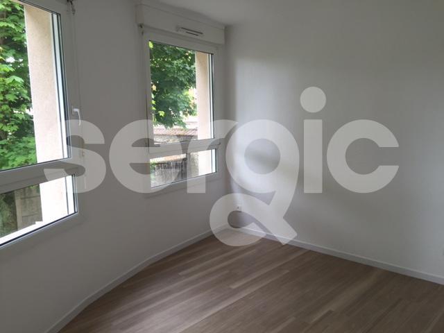 location t2 56 m² reims 51100