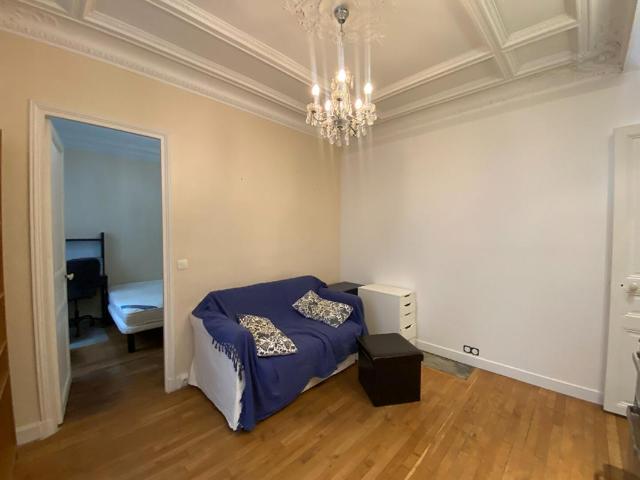 location t2 28 m² paris 75015