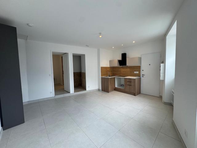 LOCATION T2 35M² Refait à neuf Vienne limite pont evêque